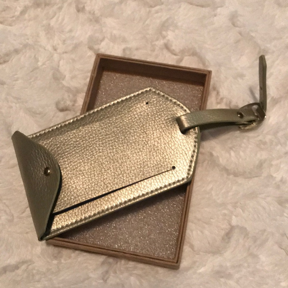 NWOT Gold classic style luggage tag